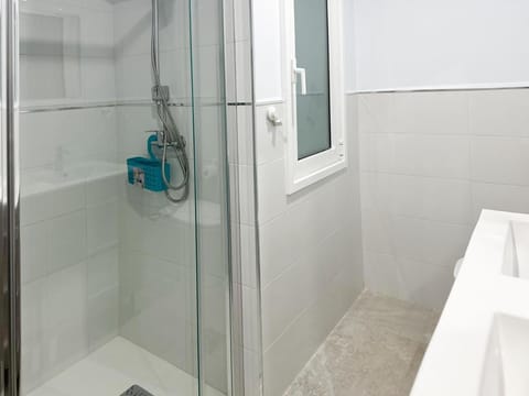 Piso 5 dormitorios Salgueira 1 Apartment in Vigo