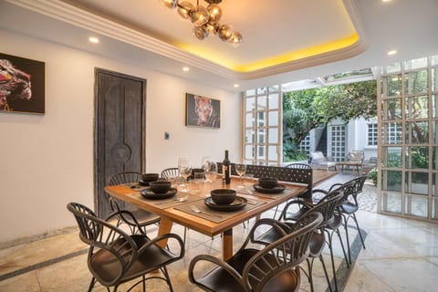 Luxe Polanco Home Private Yard TVs in Each Room House in Mexico City