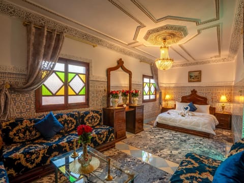 Bed, Living room, Bedroom