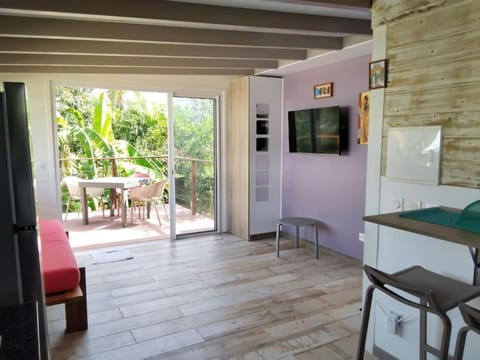 Communal lounge/ TV room, Balcony/Terrace, Seating area