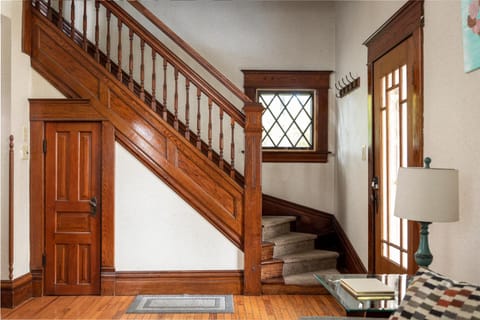 Beautiful House Walk Everywhere AC Fire Pit House in Traverse City