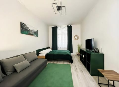 Bed, Seating area, Bedroom