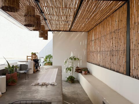 Off site, Balcony/Terrace