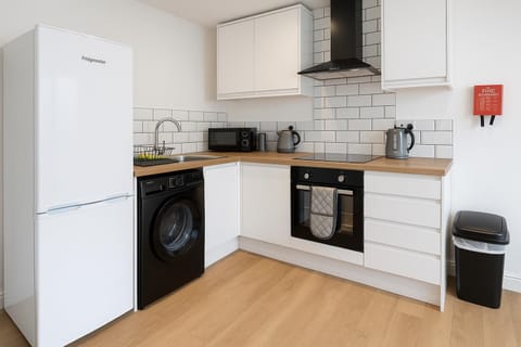 Rentals Leicester 4 - Free Street Parking Apartment in Leicester