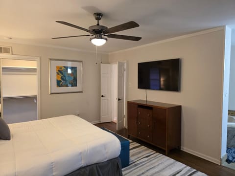 Luxury Southern Mansion w/ Pool House in Cordova