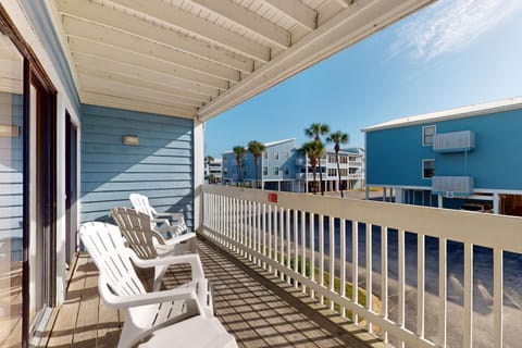 Sea Oats F103 Apartment in West Beach