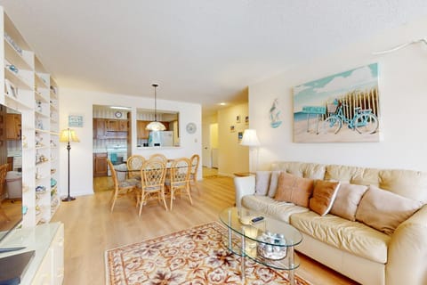 Sea Oats F103 Apartment in West Beach