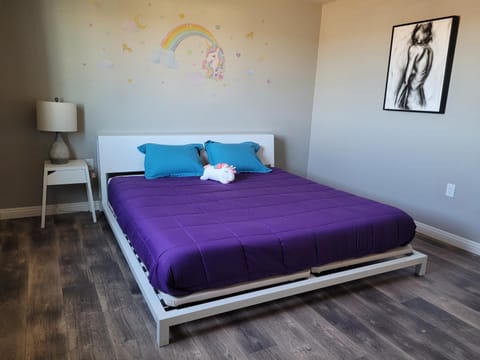 The Unicorn House - 9 min Park entrance - Pool, Outdoor Dining House in Joshua Tree