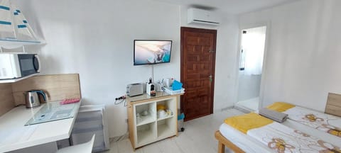 TV and multimedia, Photo of the whole room