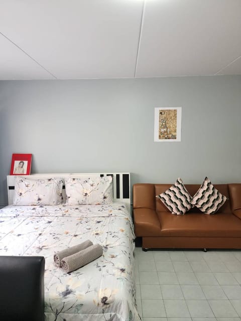 Living room, Bedroom