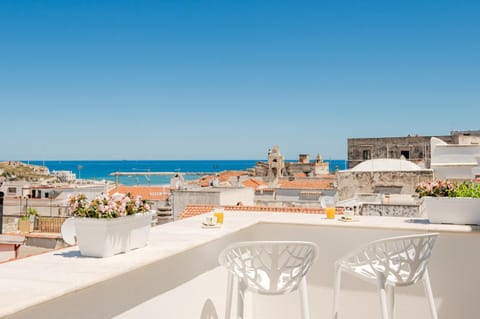 Natural landscape, View (from property/room), Balcony/Terrace, City view, Sea view