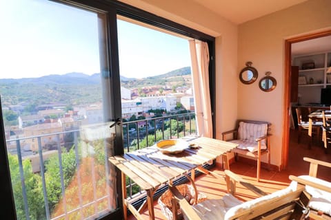 Balcony/Terrace, Garden view, Mountain view
