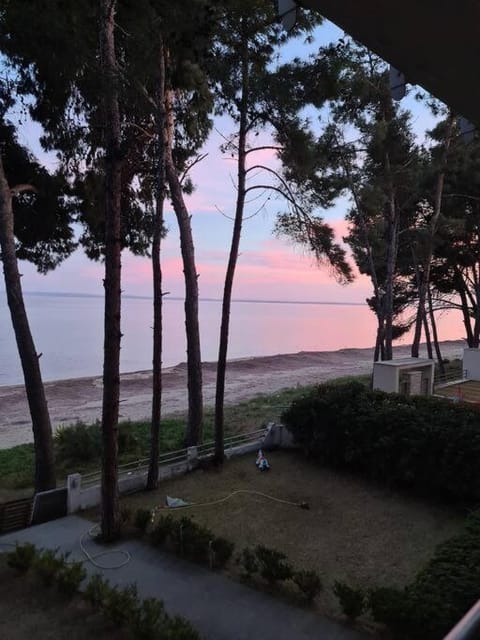 Marine Wave Apartment in Halkidiki