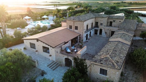 Property building, Bird's eye view