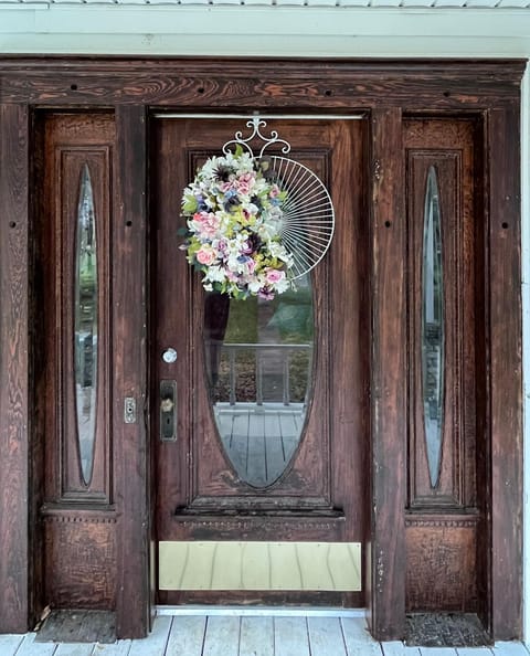 Property building, Facade/entrance