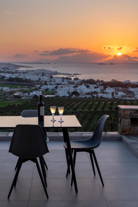 Parosdise Luxury Suites Apartment in Paros