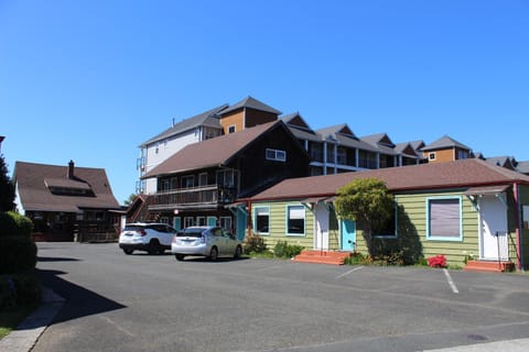 Property building, Street view