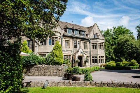 The Hare & Hounds Hotel Hotel in Stroud District