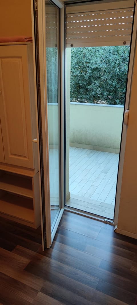 Cinema House Single & Double Rooms & Studio Apartments Bed and Breakfast in Pula