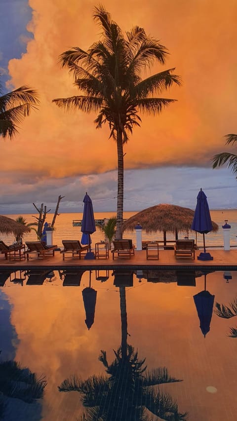 Sunset, sunbed