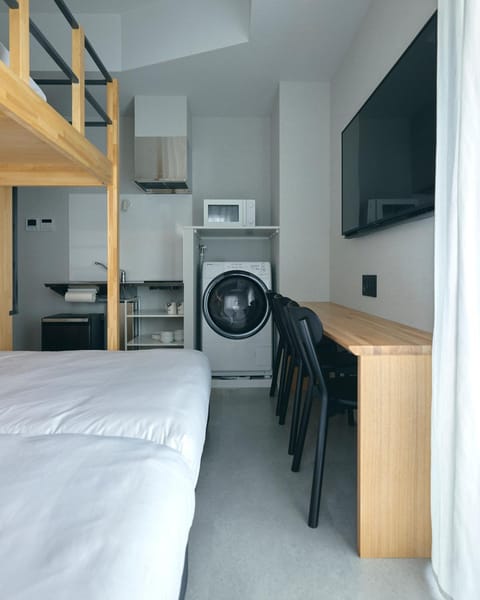 Bed, Kitchen or kitchenette, Bedroom, bunk bed, washing machine, dryer