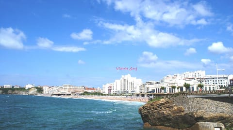 Facade/entrance, Neighbourhood, Beach