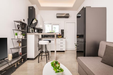 Kitchen or kitchenette, Living room, Dining area
