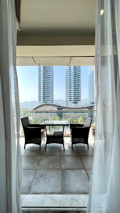 View (from property/room), Balcony/Terrace, Balcony/Terrace, Seating area