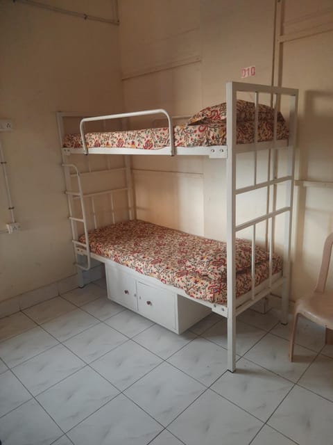 bunk bed