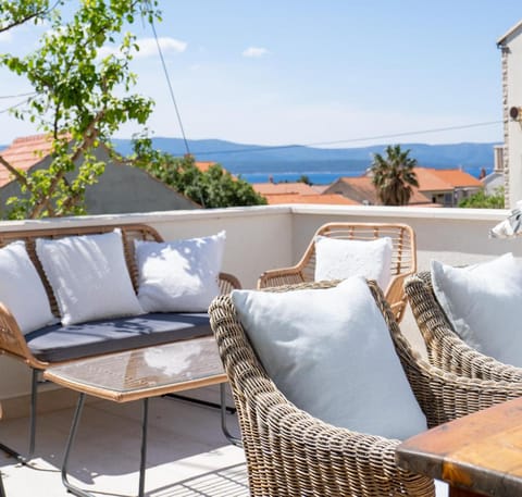 Patio, Day, Natural landscape, View (from property/room), Balcony/Terrace, Living room, Seating area, Sea view