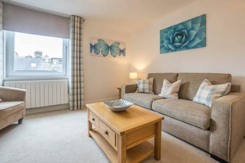 Living room, Photo of the whole room