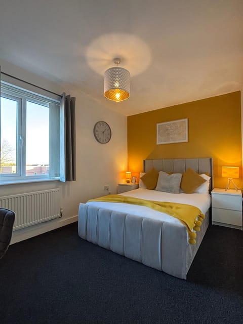 Bed, Business facilities, Bedroom, wardrobe