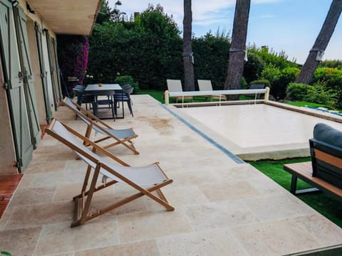 Bastide de charme sous les pins avec piscine Villa in Saint Paul de Vence