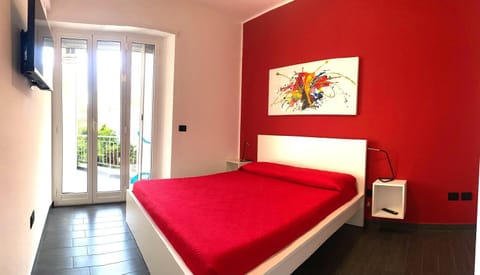 Bed, Photo of the whole room, Bedroom, internet, air conditioner