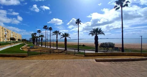 Nearby landmark, Off site, Natural landscape, Beach