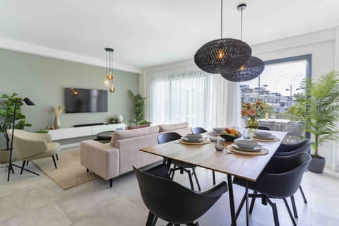Living room, Seating area, Dining area
