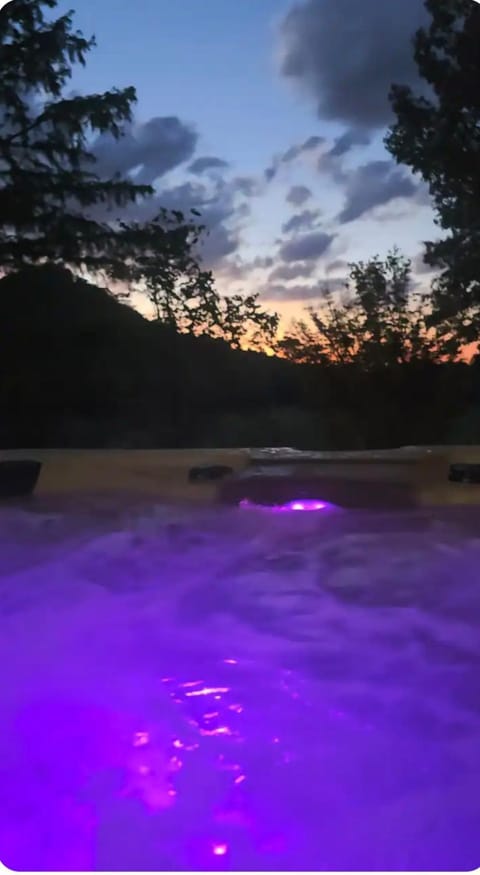 Station Camp Getaway Nurys & Randall House in Kentucky