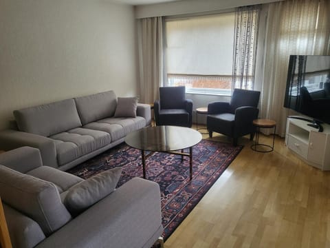 Communal lounge/ TV room, Living room, Seating area