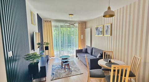 Garden, Living room, Seating area, Dining area, Garden view, heating, pet friendly