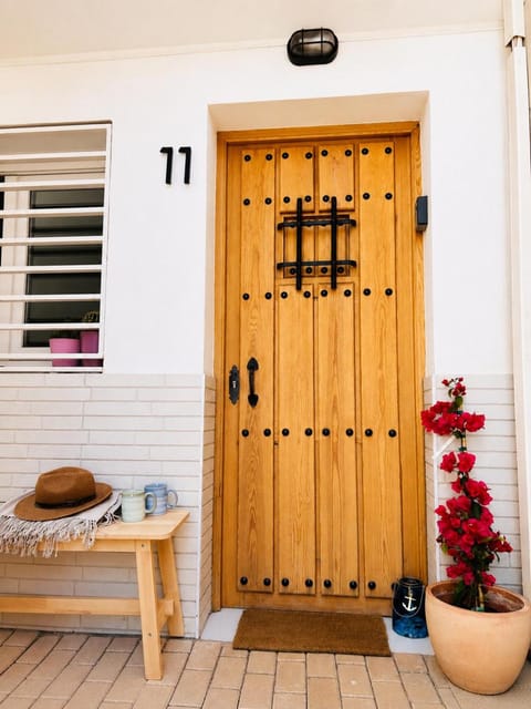 Property building, Facade/entrance
