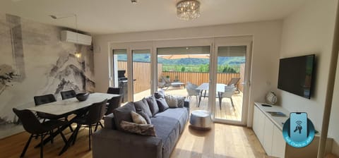 TV and multimedia, Balcony/Terrace, Living room, Seating area