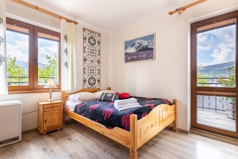 Bed, Photo of the whole room