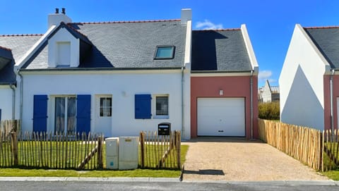 15min à pied Embarcadère, commerces et plages House in Brittany
