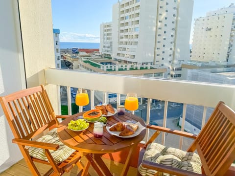 View (from property/room), Balcony/Terrace, Food and drinks, Sea view