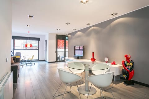 Living room, Seating area, Dining area