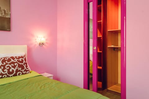 Bed, Photo of the whole room, Bedroom, wardrobe