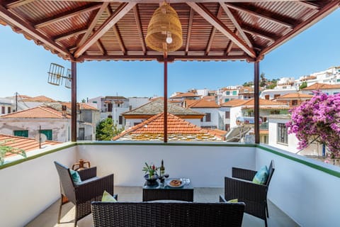 Patio, Day, View (from property/room), Balcony/Terrace
