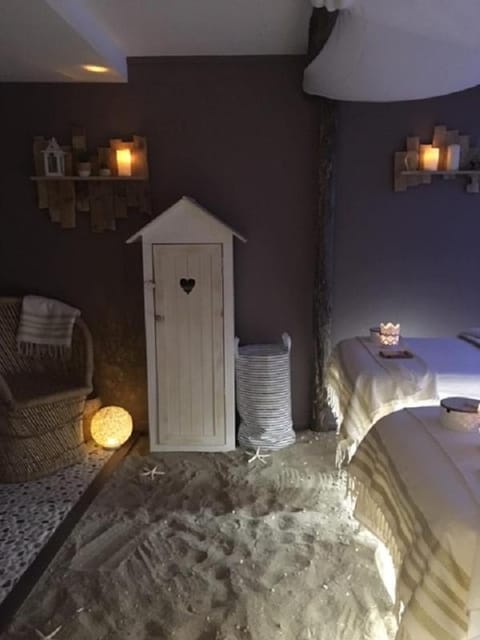 chambre d'hotes le nid du phare avec jacuzzi privé Bed and Breakfast in Honfleur