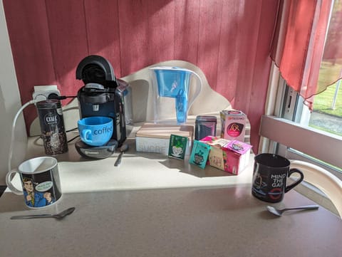 Coffee/tea facilities, Kitchen or kitchenette, Kitchen or kitchenette