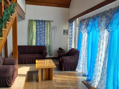 Aly’s Valley Cabin Cabin in Stann Creek District